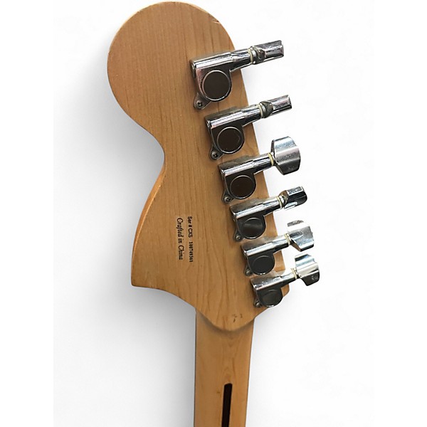 Used Starcaster by Fender Stratocaster 2 Tone Sunburst Solid Body Electric Guitar