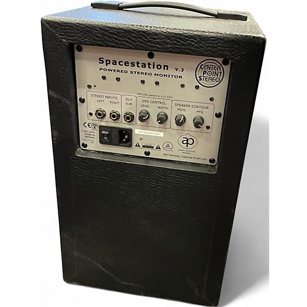 Used Center Point Stereo SPACESTATION V3 POWERED STEREO Keyboard Amp