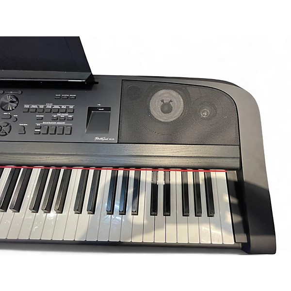 Used Yamaha DGX670 Keyboard Workstation