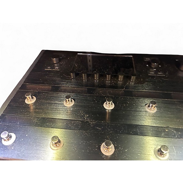 Used Line 6 Helix EFFECTS PROCESSOR Effect Processor