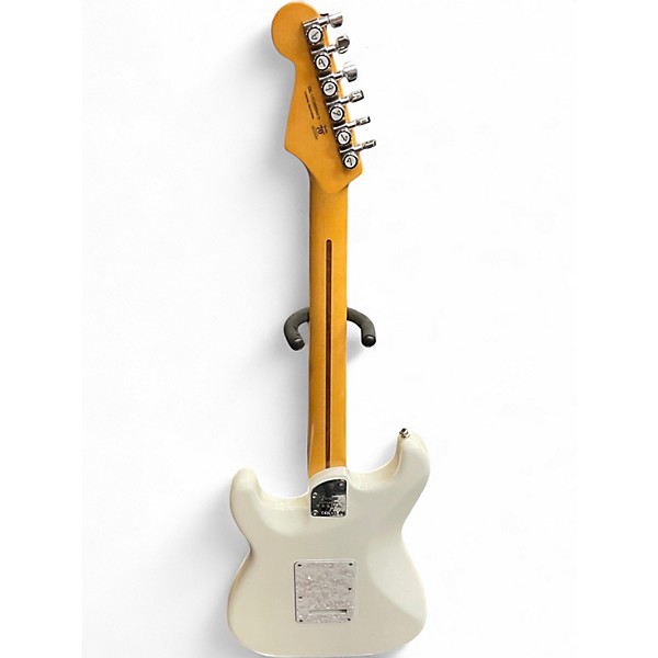 Used Fender American Ultra II Stratocaster Blizzard Pearl Solid Body Electric Guitar