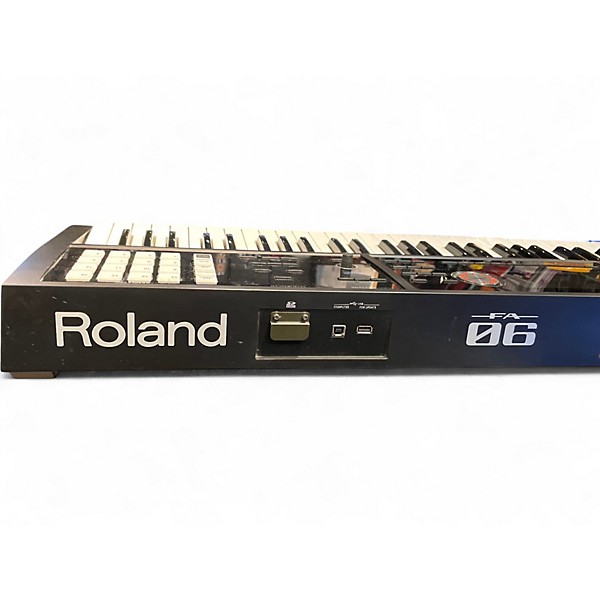 Used Roland FA06 Keyboard Workstation
