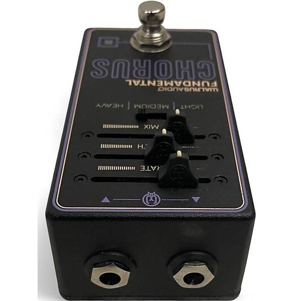 Used Walrus Audio FUNDIMENTAL CHORUS Effect Pedal