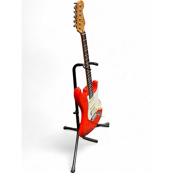 Used 2025 Fender Player II Stratcaster  coral red Solid Body Electric Guitar