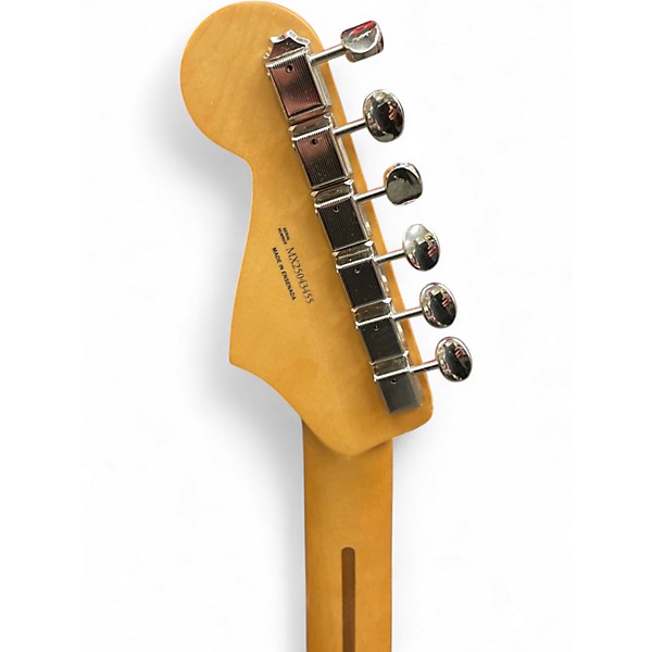 Used 2025 Fender Player II Stratcaster  coral red Solid Body Electric Guitar