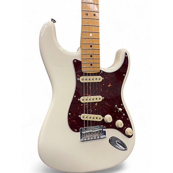Used 2023 Fender American Professional II Stratocaster Olympic White Solid Body Electric Guitar