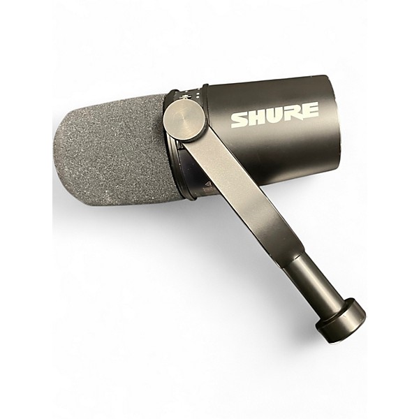 Used Shure MV7 Dynamic Microphone