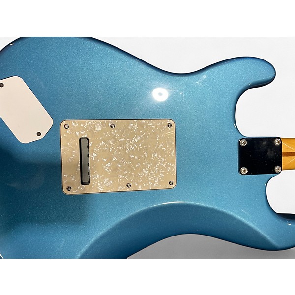 Used 2021 Fender Deluxe Powerhouse Stratocaster Lake Placid Blue Solid Body Electric Guitar