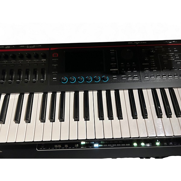 Used Roland Fantom 07 Keyboard Workstation