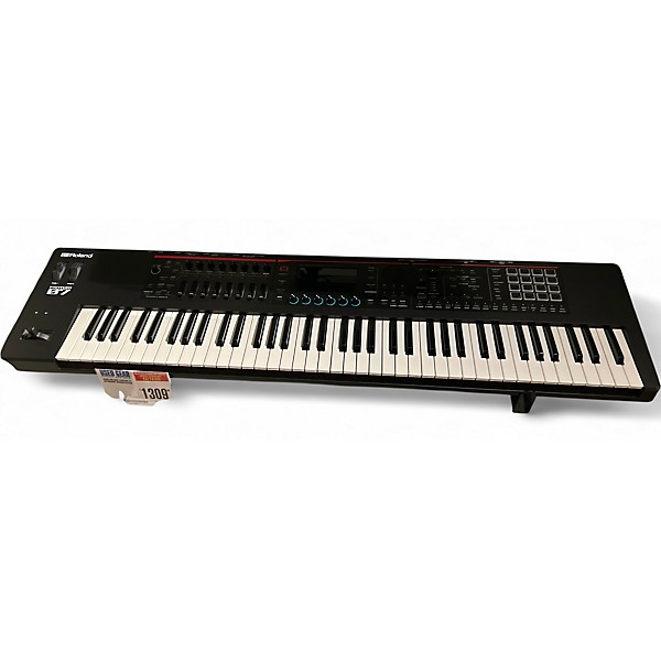 Used Roland Fantom 07 Keyboard Workstation