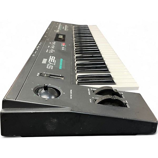 Used Yamaha SY35 Synthesizer
