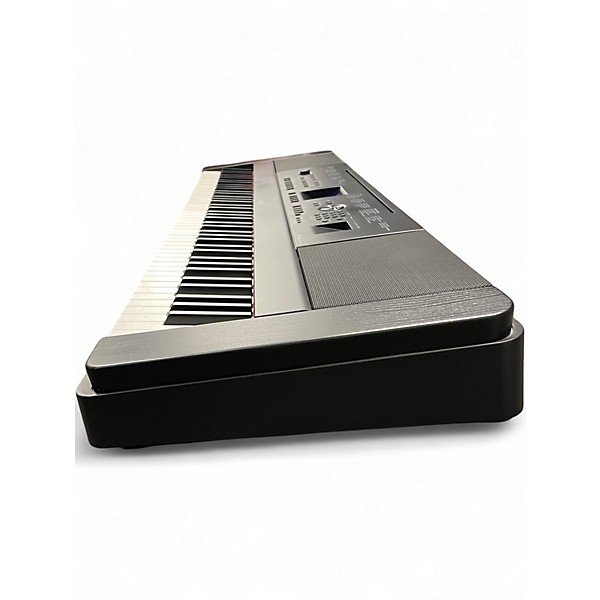 Used Yamaha DGX660 Portable Keyboard