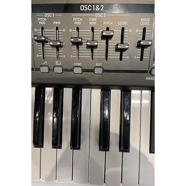 Used Behringer DEEPMIND 12 Synthesizer