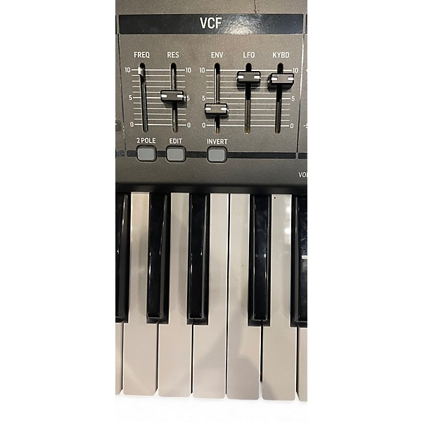 Used Behringer DEEPMIND 12 Synthesizer