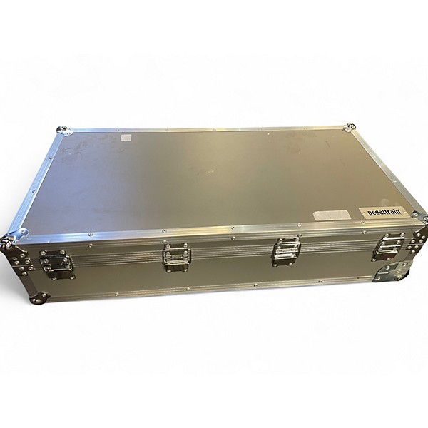 Used Pedaltrain CLASSIC PRO Pedal Board