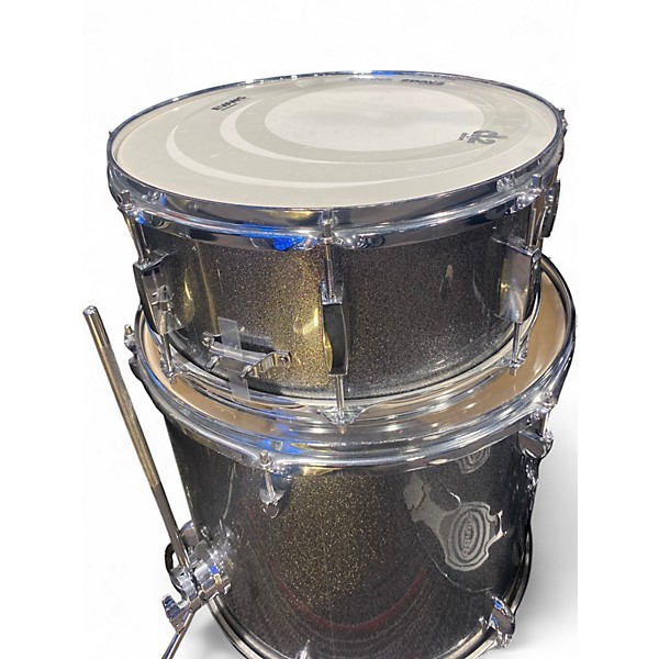 Used 2022 Evans 5 Piece ddrum D2 5-Piece Complete Drum Kit Silver Drum Kit