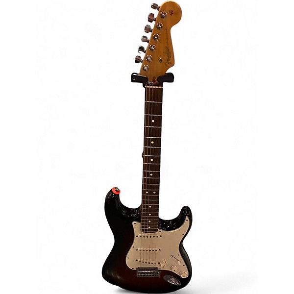 Used 2014 Fender 60th Anniversary Stratocaster Vintage Sunburst Solid Body Electric Guitar