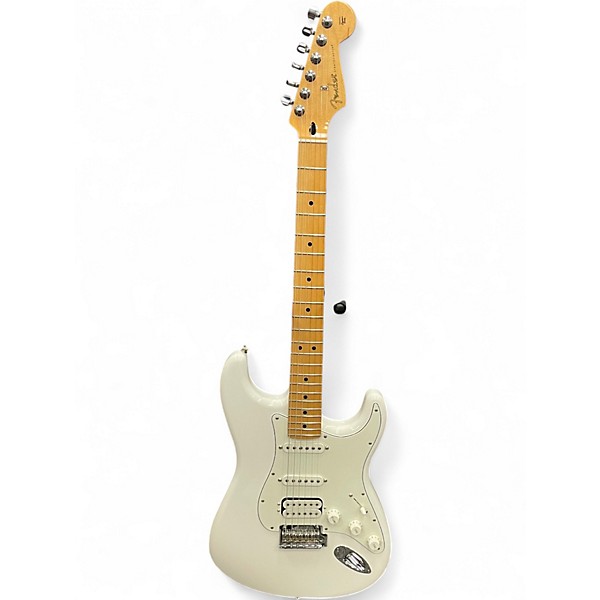 Used Fender Player Series HS White Solid Body Electric Guitar