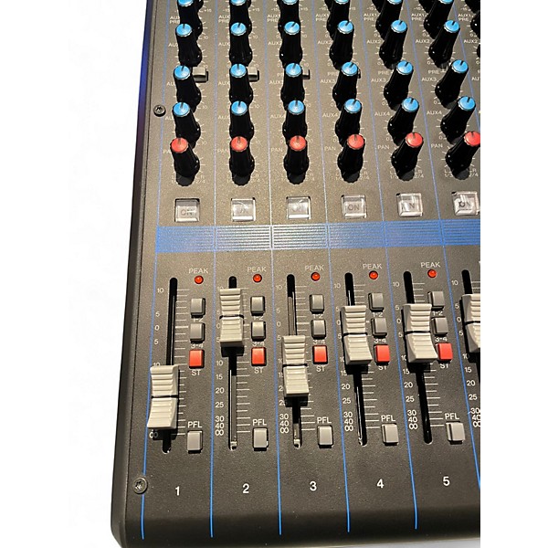 Used Yamaha mg16 Unpowered Mixer