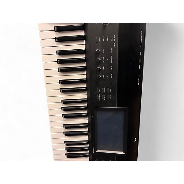 Used KORG Krome 61 Key Keyboard Workstation
