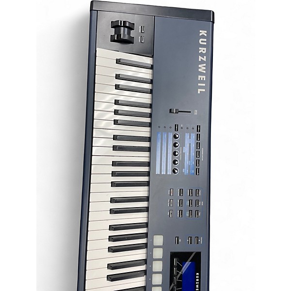 Used Kurzweil PC3 LE8 88 Key Keyboard Workstation
