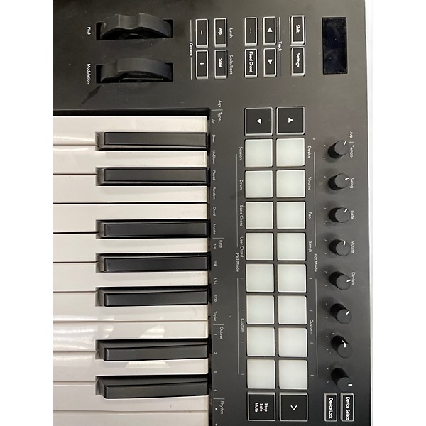 Used Novation Launchkey 25 Key MIDI Controller