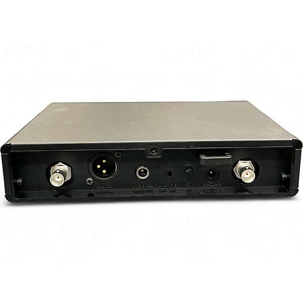 Used Sennheiser XSW2 835 Handheld Wireless System