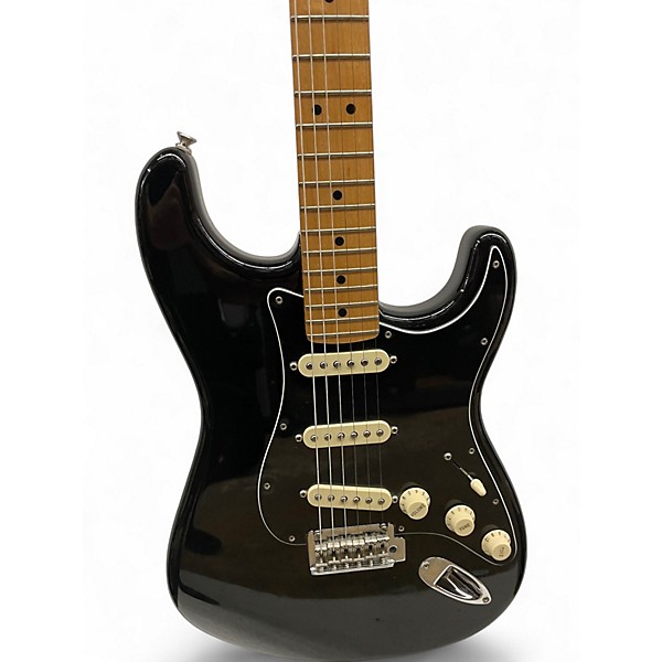 Used Fender FENDER LTD PLAYER SERIES Black Solid Body Electric Guitar