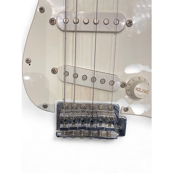 Used Squier  Affinity Stratocaster Black Solid Body Electric Guitar