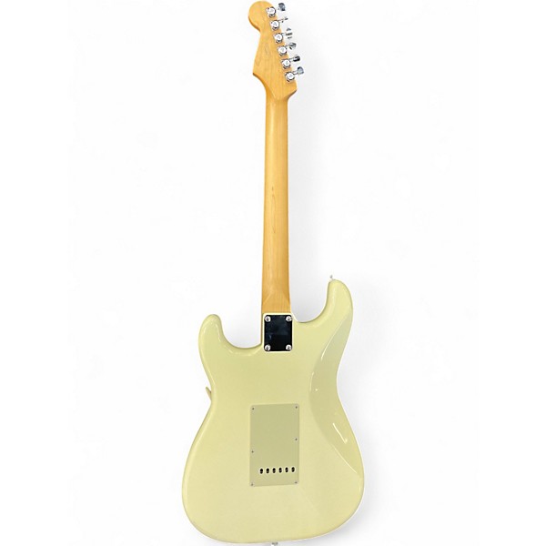 Used Fender Player Stratocaster Classic White Solid Body Electric Guitar