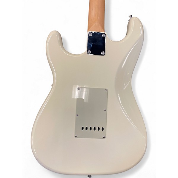 Used Fender Player Stratocaster Classic White Solid Body Electric Guitar