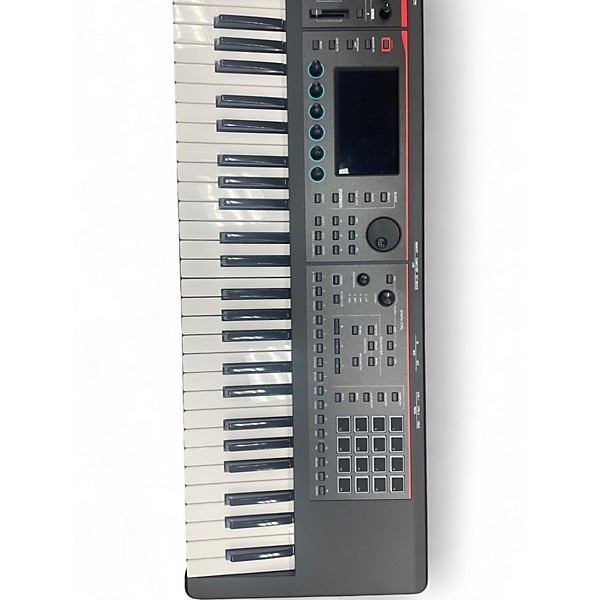Used Roland Fantom 07 Keyboard Workstation