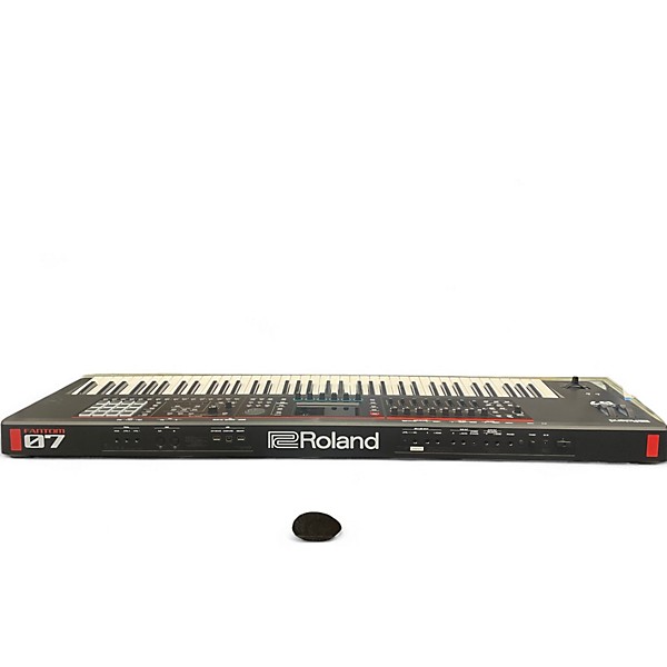 Used Roland Fantom 07 Keyboard Workstation