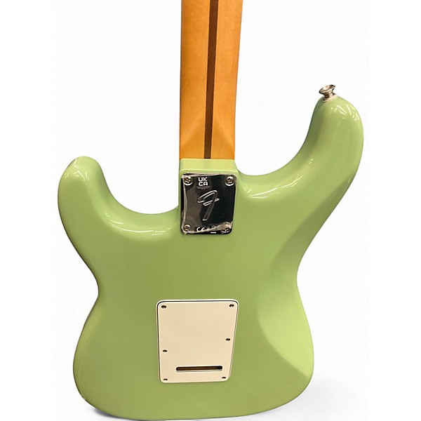 Used 2024 Fender PLAYER II STRAT HSS BIRCH GREEN Solid Body Electric Guitar