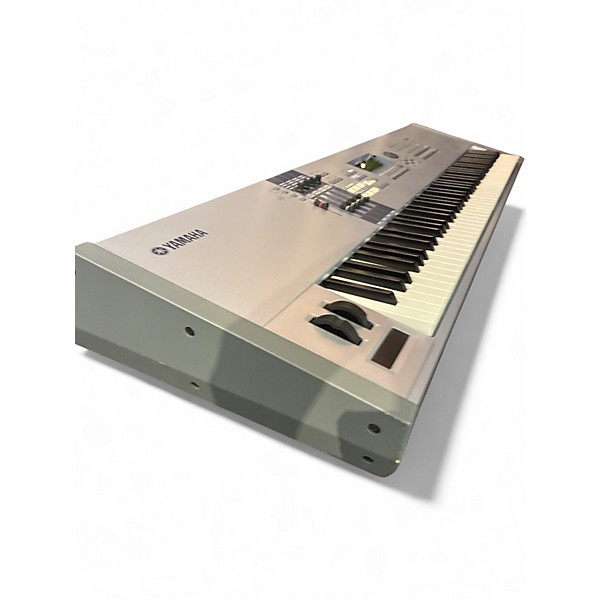 Used Yamaha Motif ES8 88 Key Keyboard Workstation