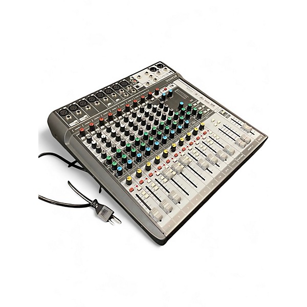 Used Soundcraft SIGNITURE 12  Powered Mixer