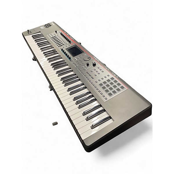 Used Roland Fantom 07 Keyboard Workstation