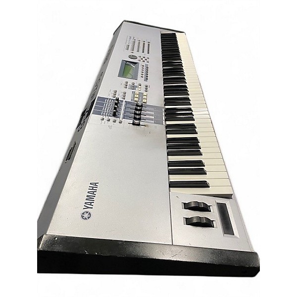 Used Yamaha Motif ES8 88 Key Keyboard Workstation