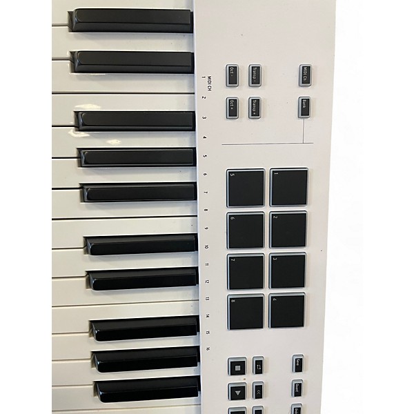 Used Arturia KEYLAB ESSENTIALS 88 MK3