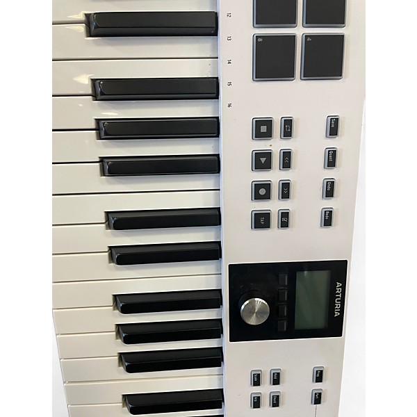 Used Arturia KEYLAB ESSENTIALS 88 MK3