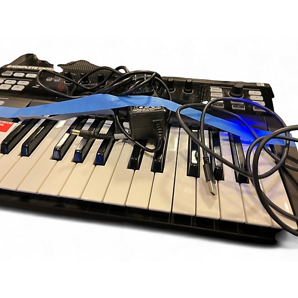 Used Native Instruments Komplete Kontrol S25 MIDI Controller