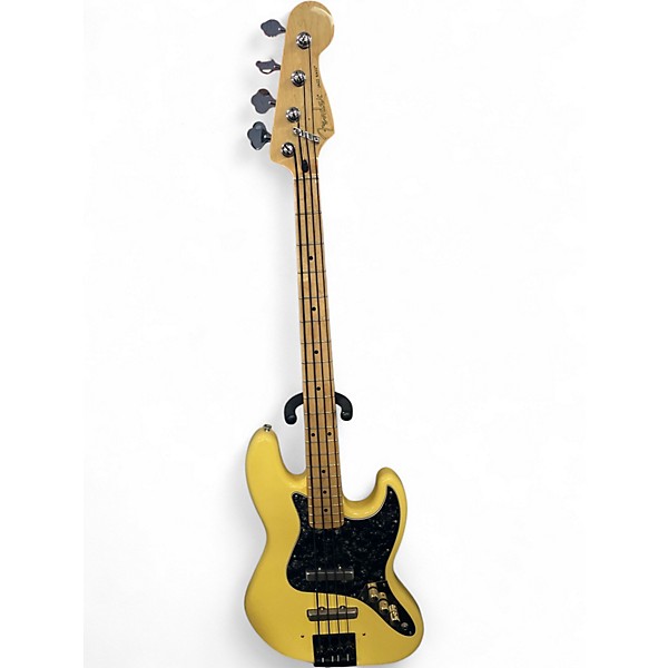 Used Fender Player Jazz Bass Cream Electric Bass Guitar