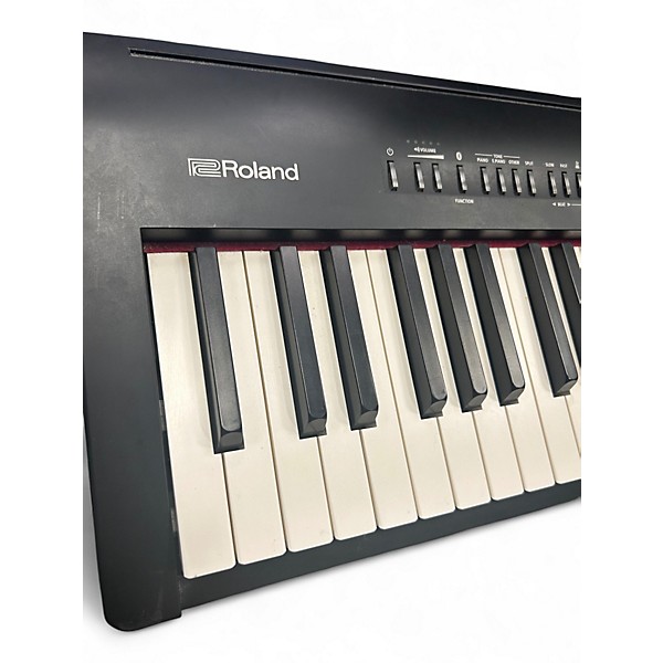 Used Roland FP30 Digital Piano