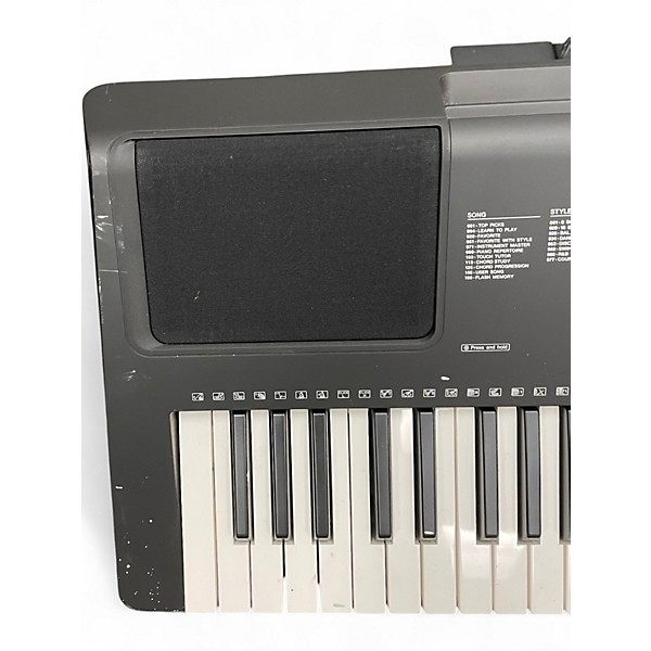 Used Yamaha PSWEW300 Keyboard Workstation