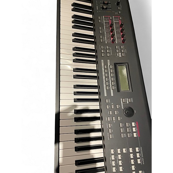 Used Yamaha MOXF8 88 Key Keyboard Workstation