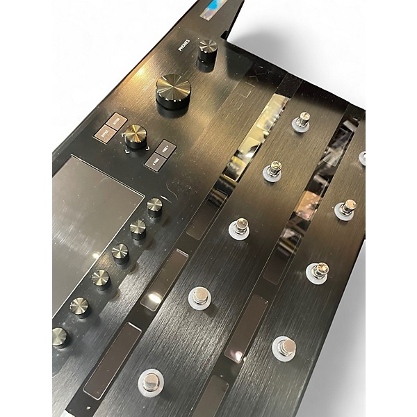 Used Line 6 Helix Effect Processor