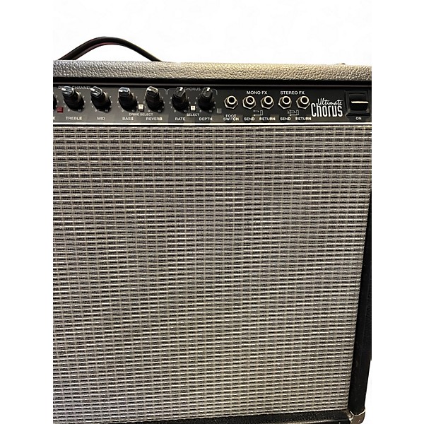 Used Fender Ultimate Chorus Guitar Combo Amp