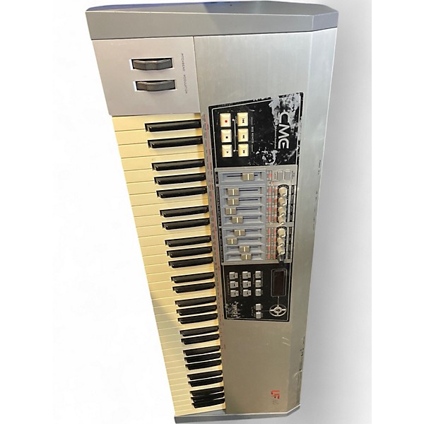 Used Native Instruments Komplete Kontrol S49 MIDI Controller