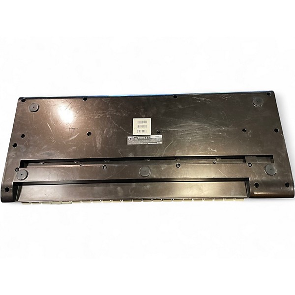 Used KORG R3 37 Key Synthesizer