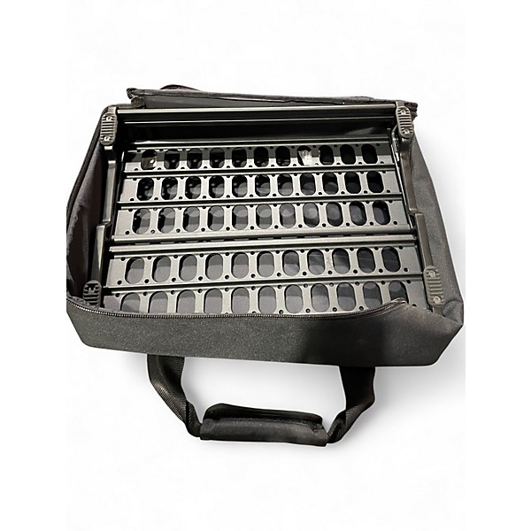 Used Livewire PB400 Pedal Board